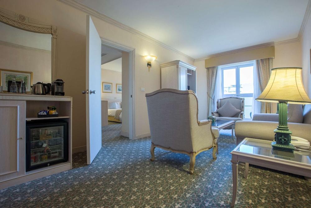 Hotel Le Vendome Città del Capo Esterno foto A suite at the hotel