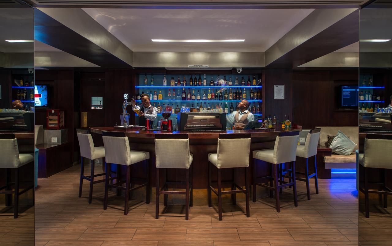 Hotel Le Vendome Città del Capo Esterno foto The bar at the lounge
